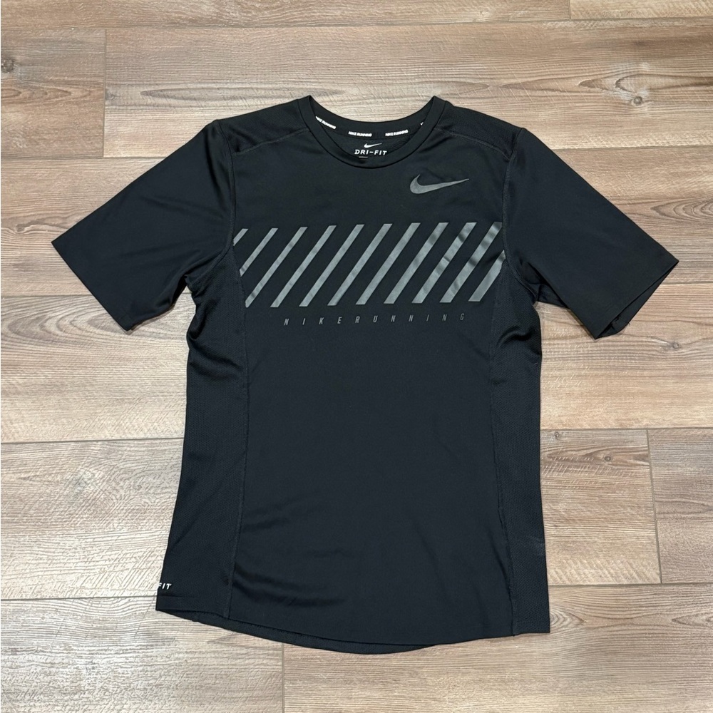 Nike Dri-Fit Black Running T-Shirt Men’s Small 100% Polyester